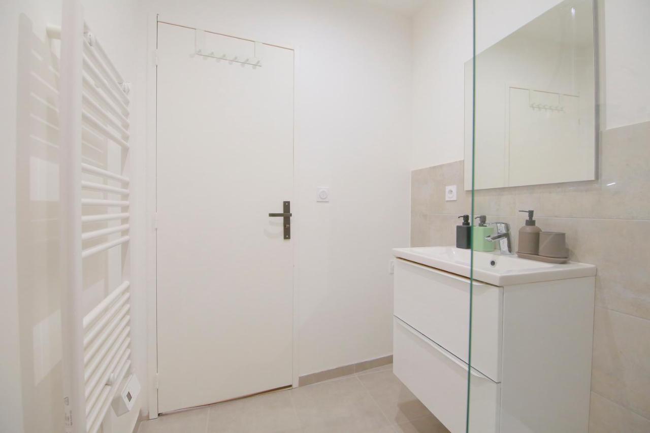 La Montgolfiere, T2 Hypercentre Chic Et Cosy, Wifi Par Sovalfi Apartman Saint-Etienne  Kültér fotó