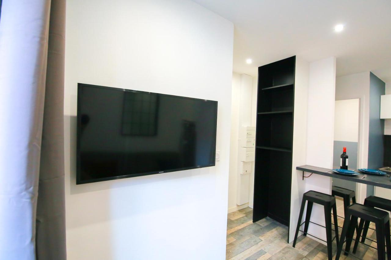 La Montgolfiere, T2 Hypercentre Chic Et Cosy, Wifi Par Sovalfi Apartman Saint-Etienne  Kültér fotó