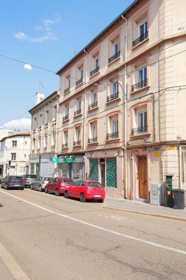 La Montgolfiere, T2 Hypercentre Chic Et Cosy, Wifi Par Sovalfi Apartman Saint-Etienne  Kültér fotó